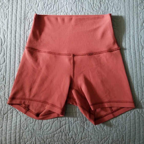 LULULEMON Misty Merlot Align Shorts 4" Sz 2 - Picture 2 of 4